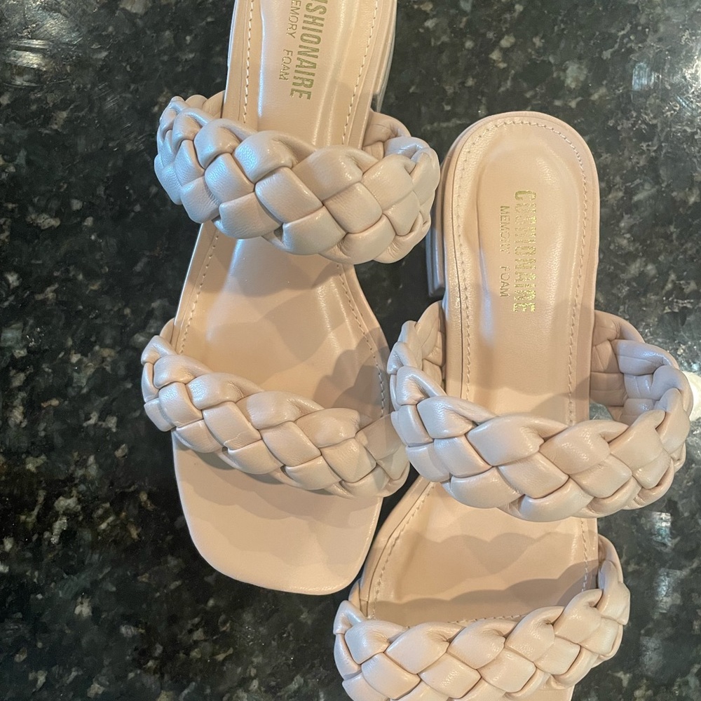 Cushionaire  Women's Nan two band braided low block heel sandals Sz 6 - MINT